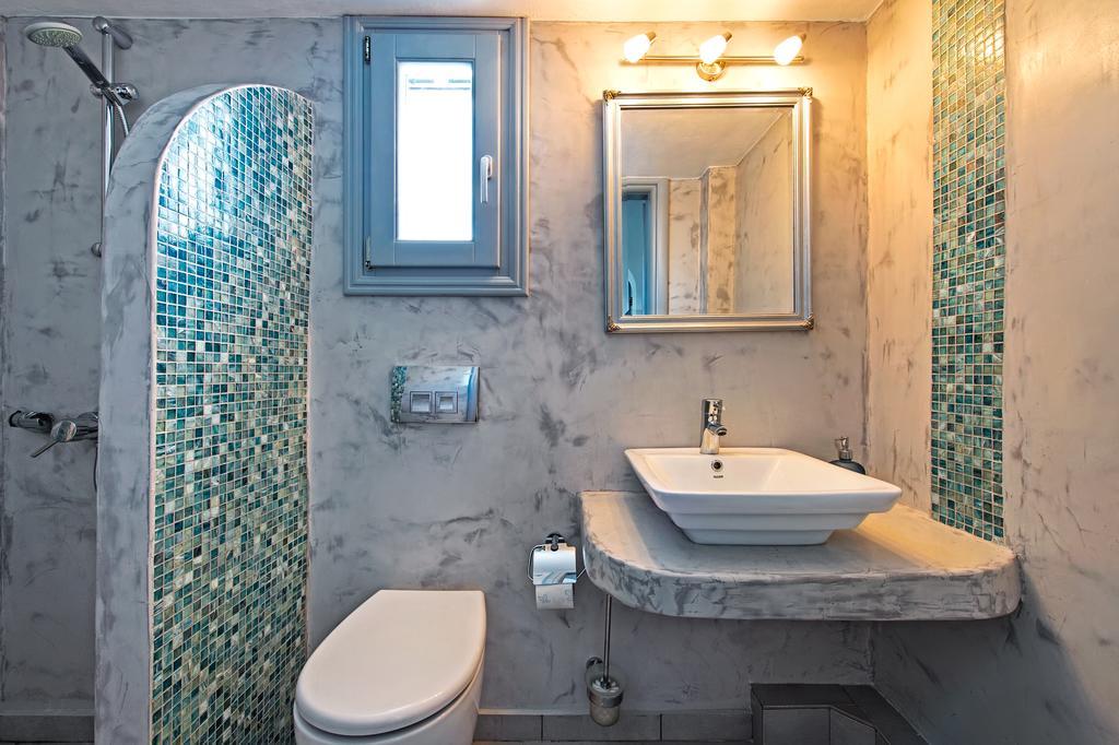 Felicity Luxury Kamari (Santorini)