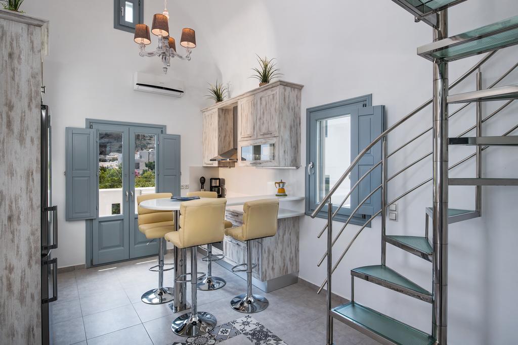 Felicity Luxury Villa Kamari (Santorini)